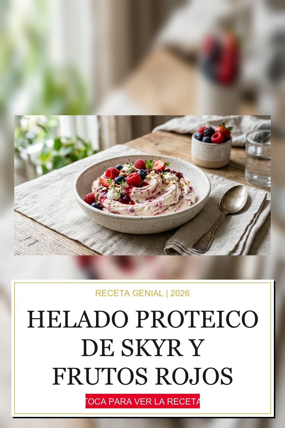 Receta de Helado Proteico de Skyr y Frutos Rojos: La Ciencia Detrás del Postre Fitness Perfecto preparada paso a paso — fotografía editorial de RecetaGenial